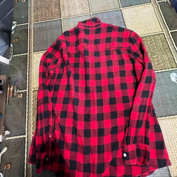 GAP Red and Black Checkered Men's Shirt - Picture 2 of 6